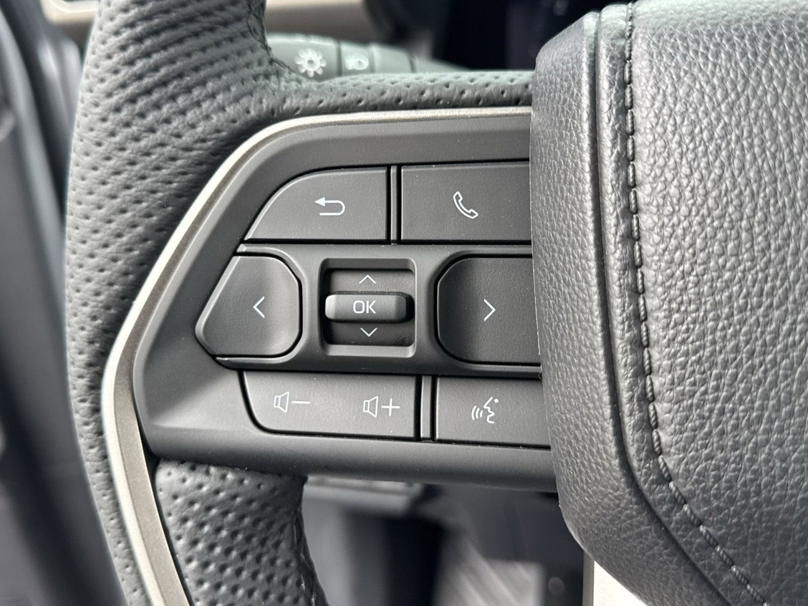 2025 Toyota Tacoma Hybrid Limited