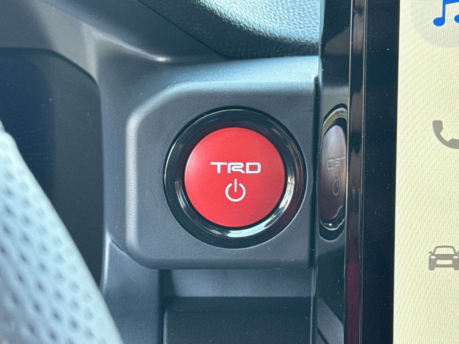2026 Toyota Tacoma Hybrid TRD Off Road
