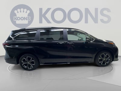 2026 Toyota Sienna Platinum