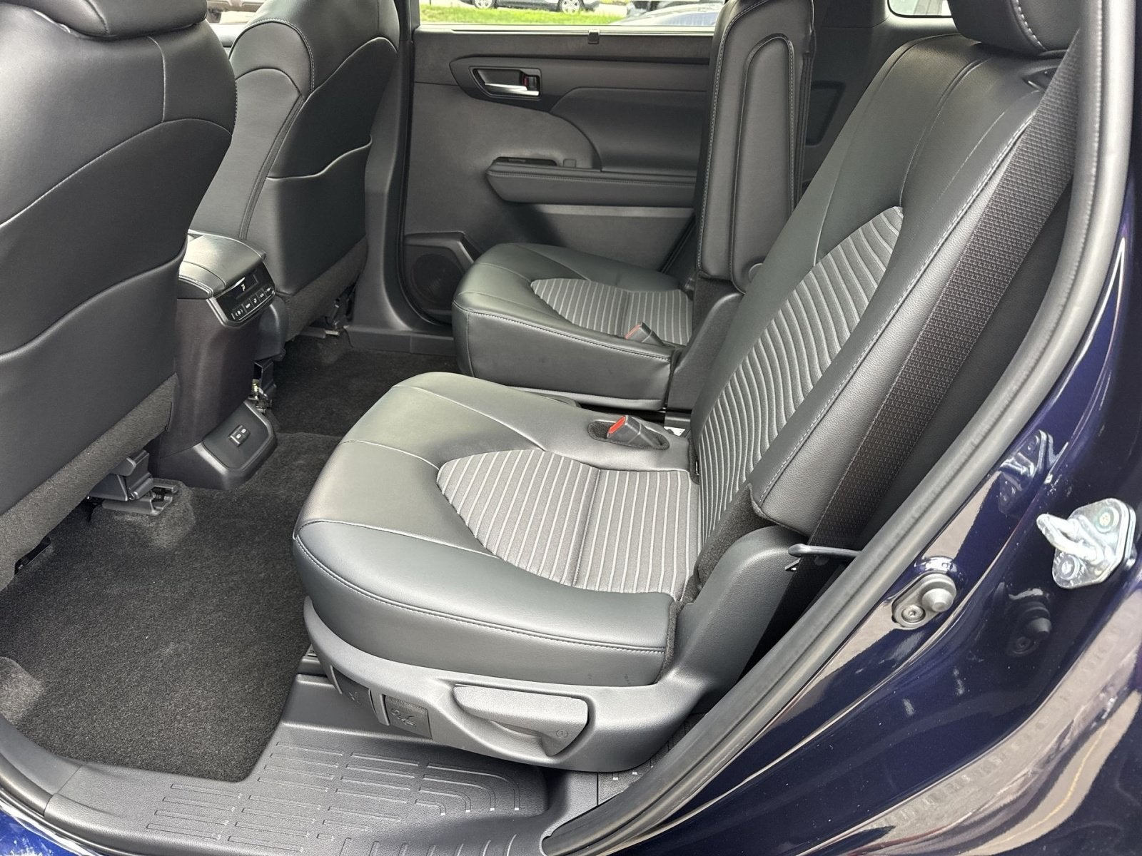 2026 Toyota Highlander XSE