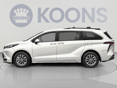 2026 Toyota Sienna LE