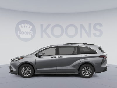 2026 Toyota Sienna XLE