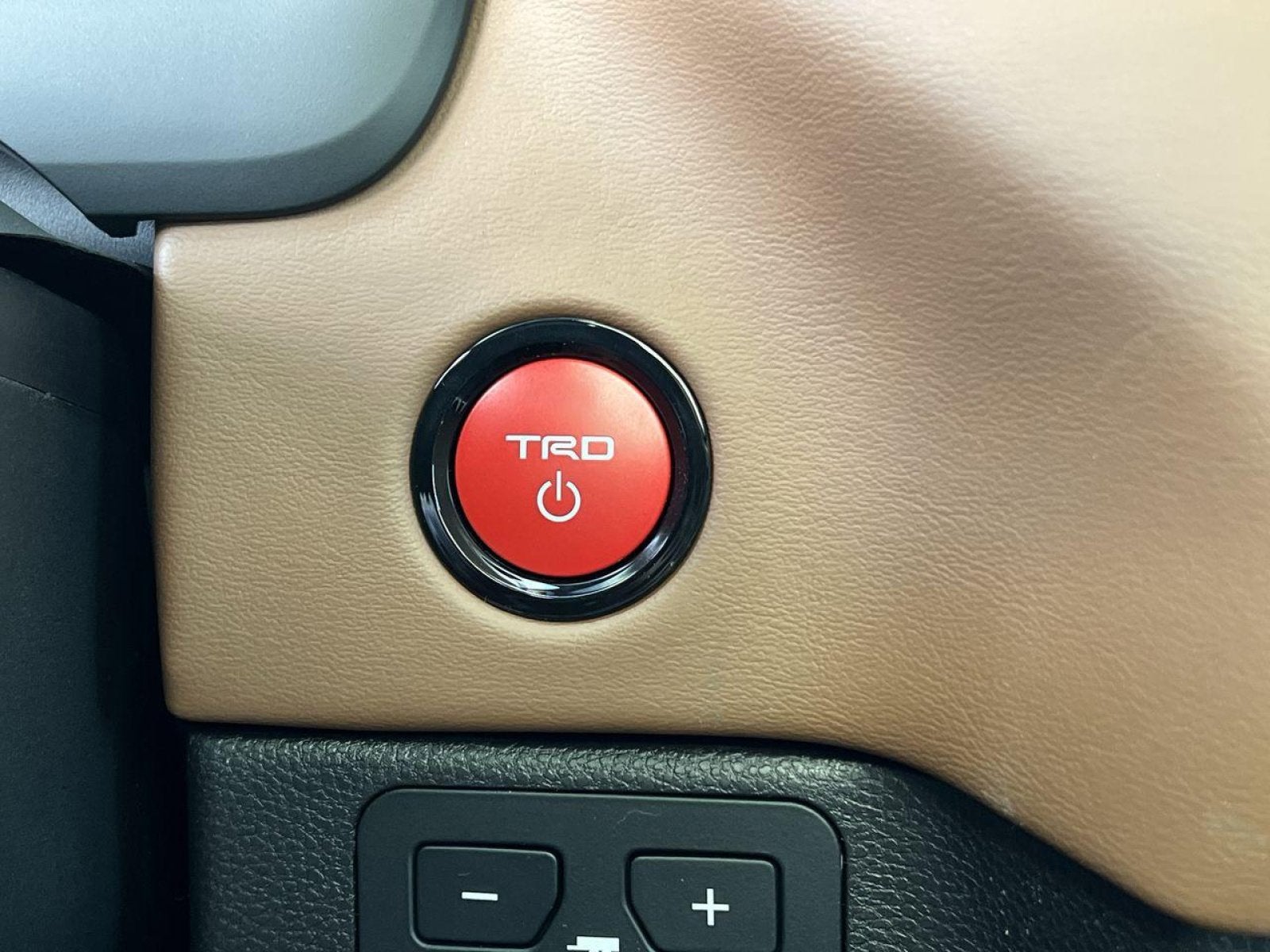 2025 Toyota Tundra Hybrid 1794 Edition