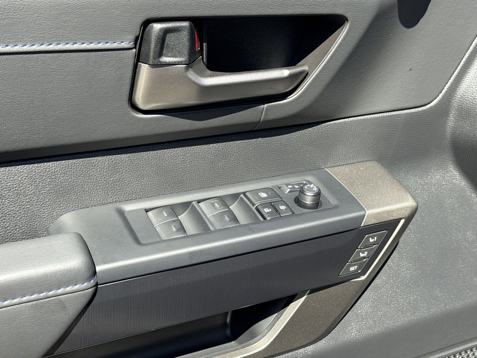 2026 Toyota Tundra Hybrid Platinum