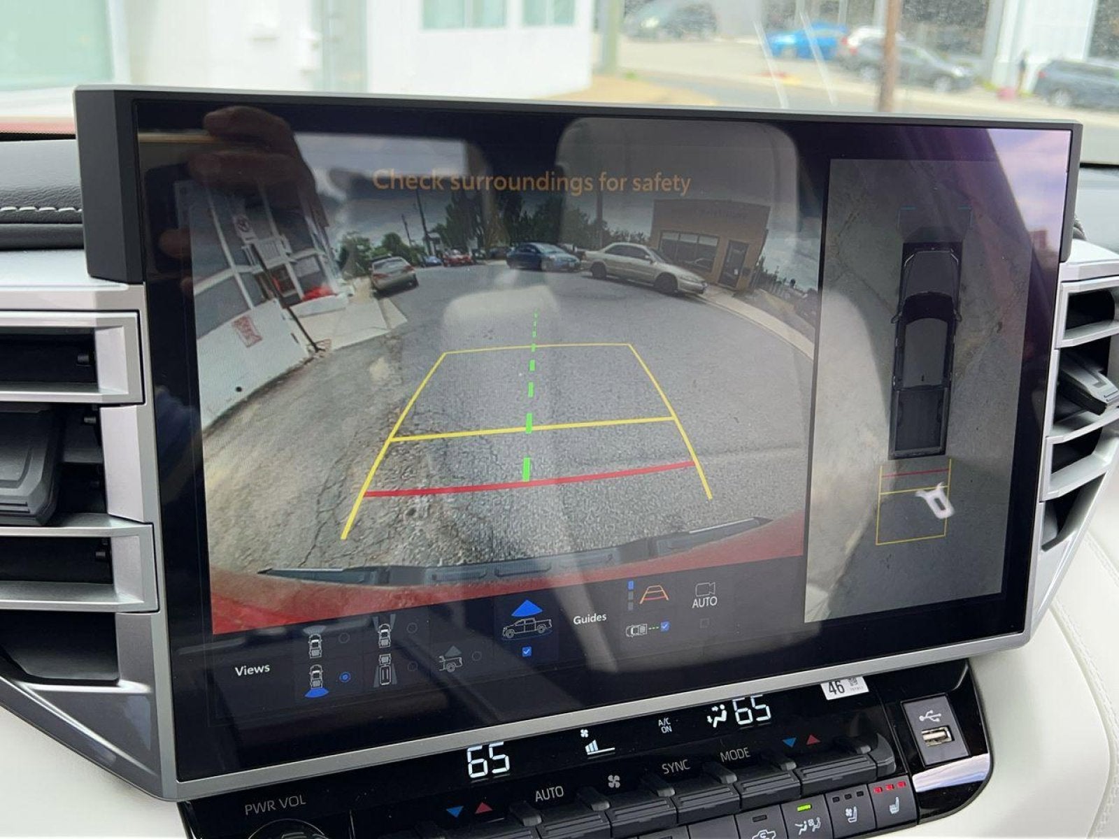 2025 Toyota Tundra Hybrid Capstone