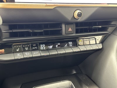 2026 Toyota Crown Signia XLE