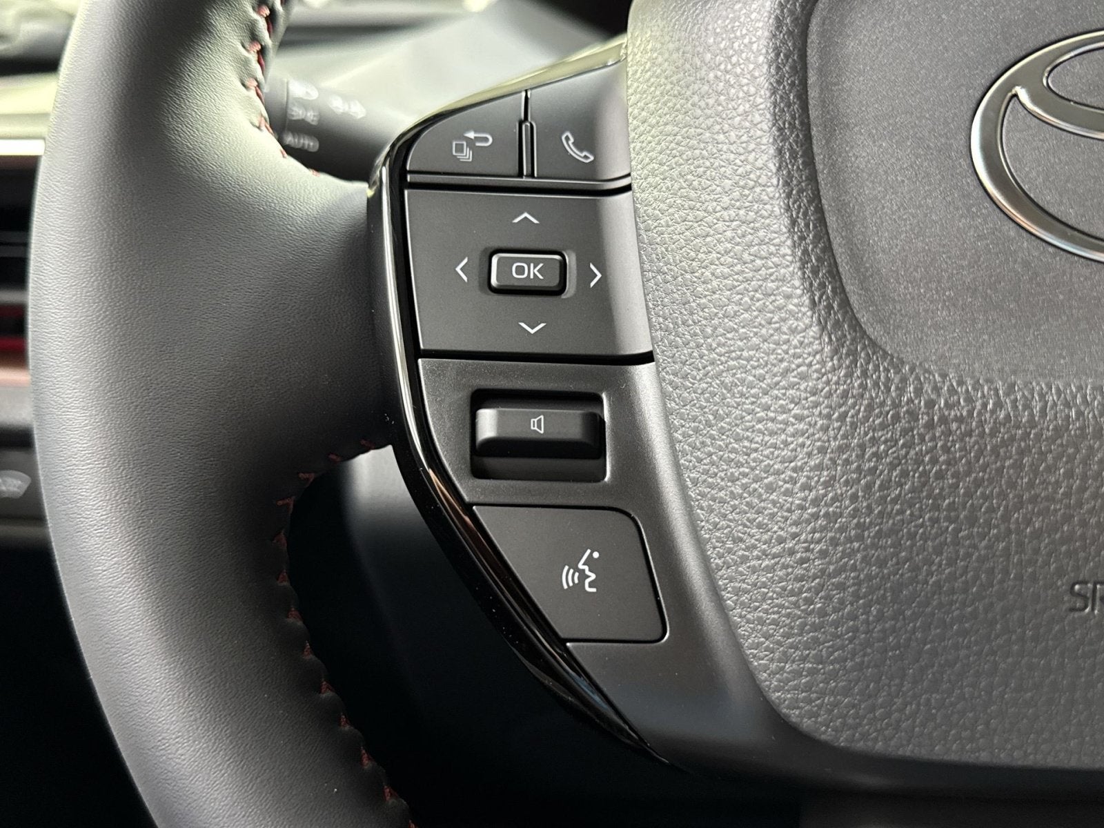 2027 Toyota Prius Plug-In Hybrid XSE Premium