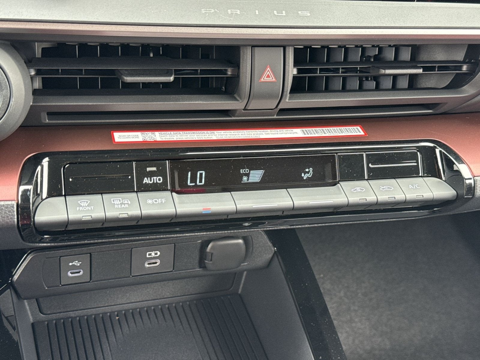2026 Toyota Prius Plug-in Hybrid SE - Photo 45