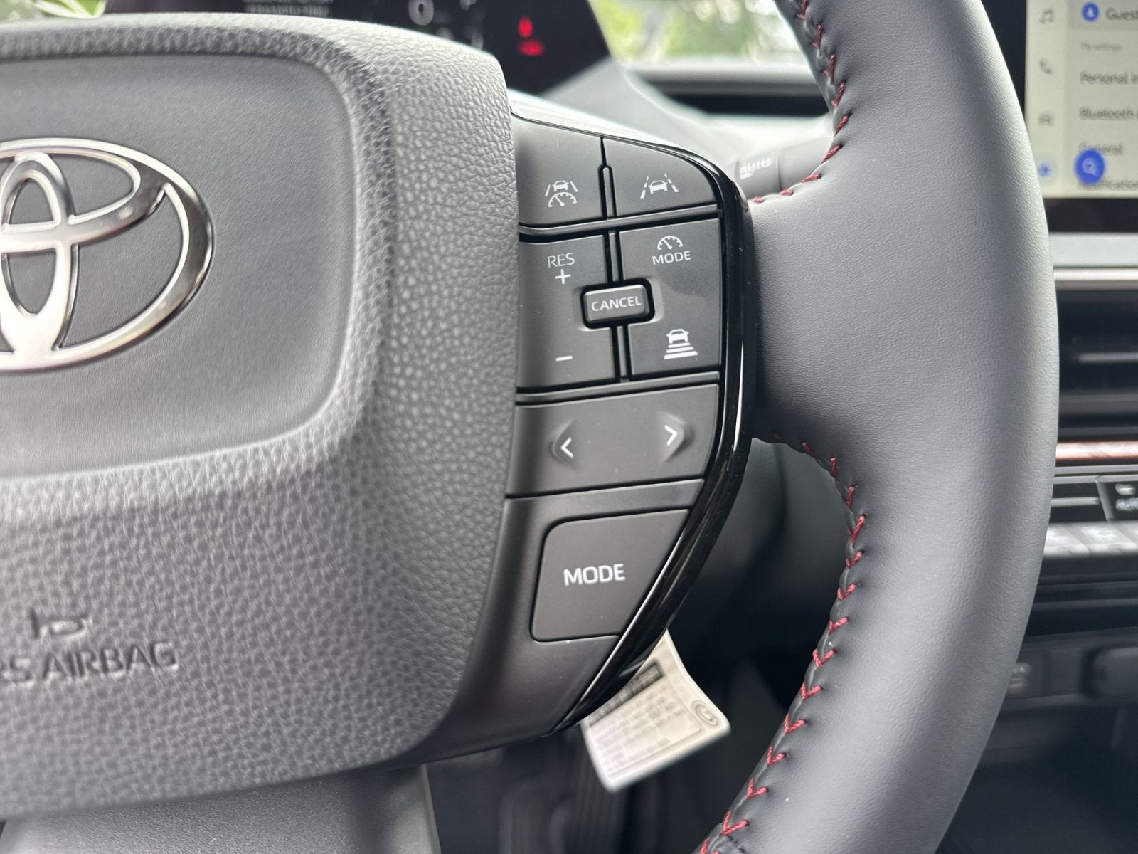 2026 Toyota Prius Plug-in Hybrid SE - Photo 56