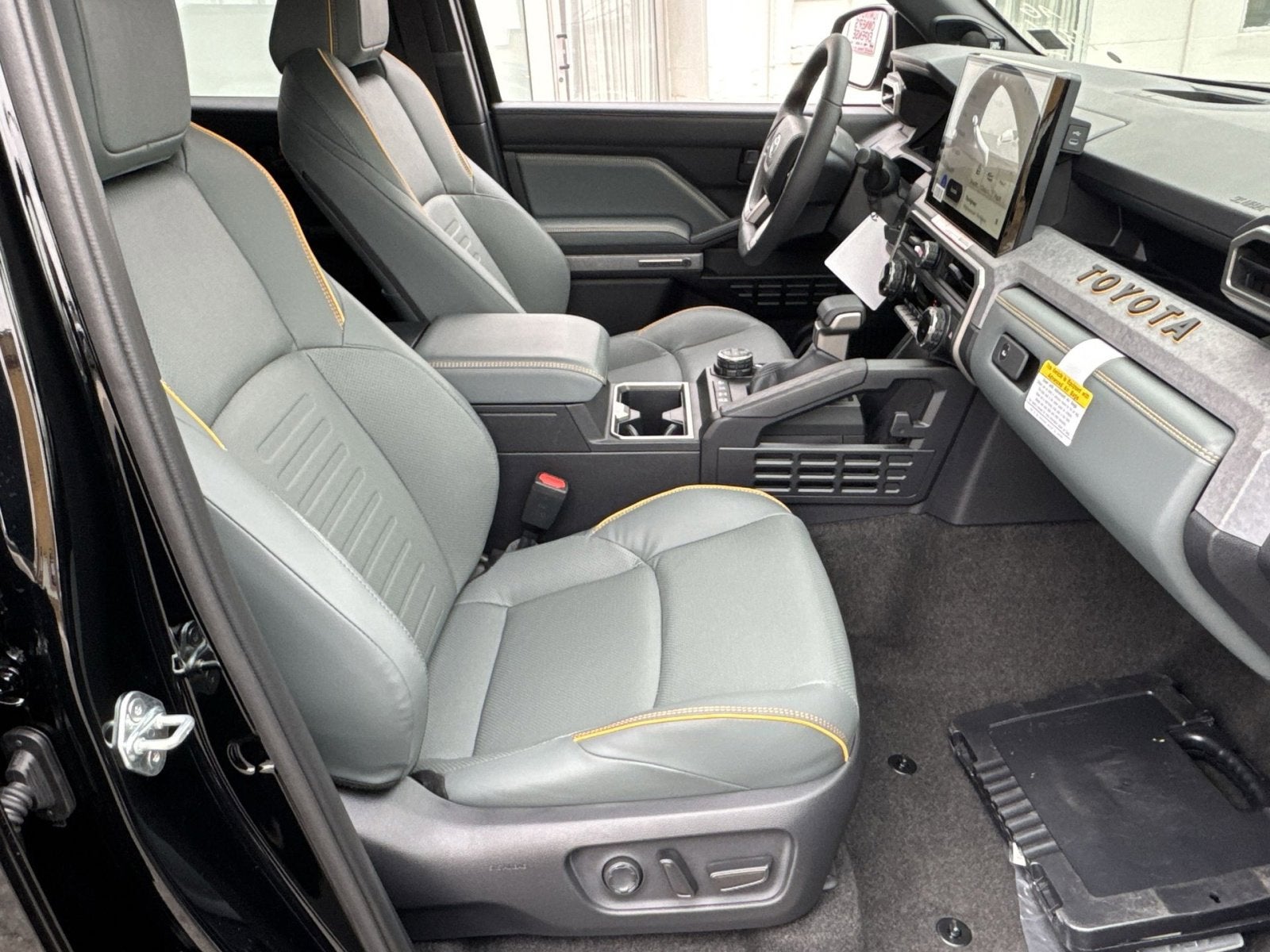 2025 Toyota 4Runner i-FORCE MAX Hybrid Trailhunter