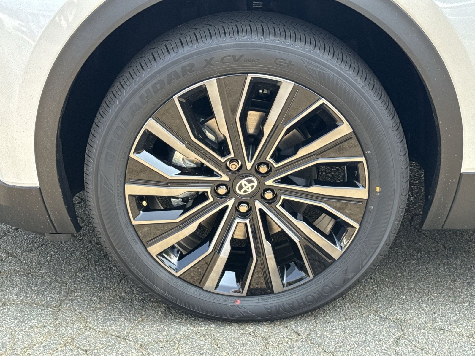 2026 Toyota C-HR XSE