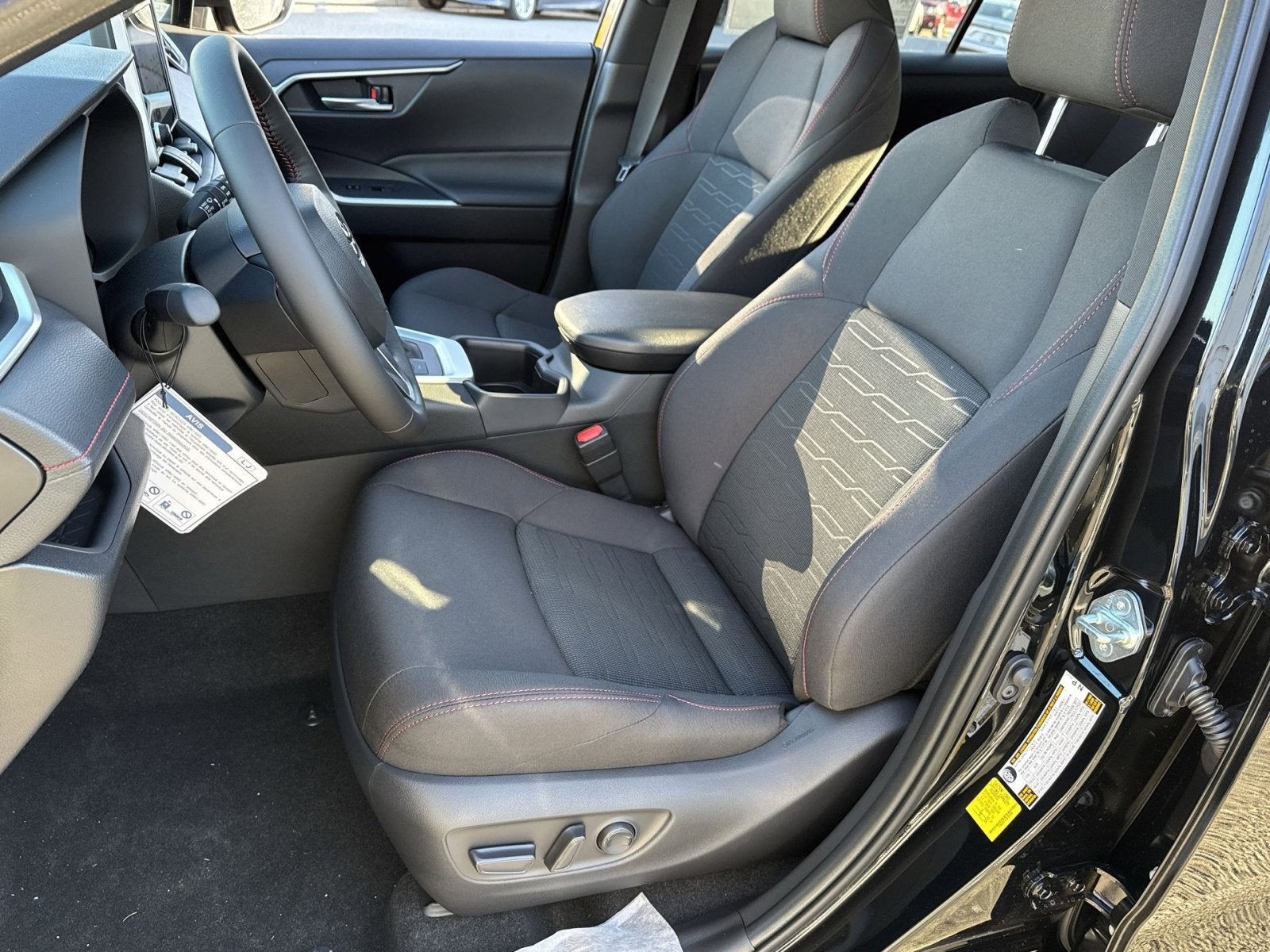 2025 Toyota RAV4 Plug-In Hybrid SE