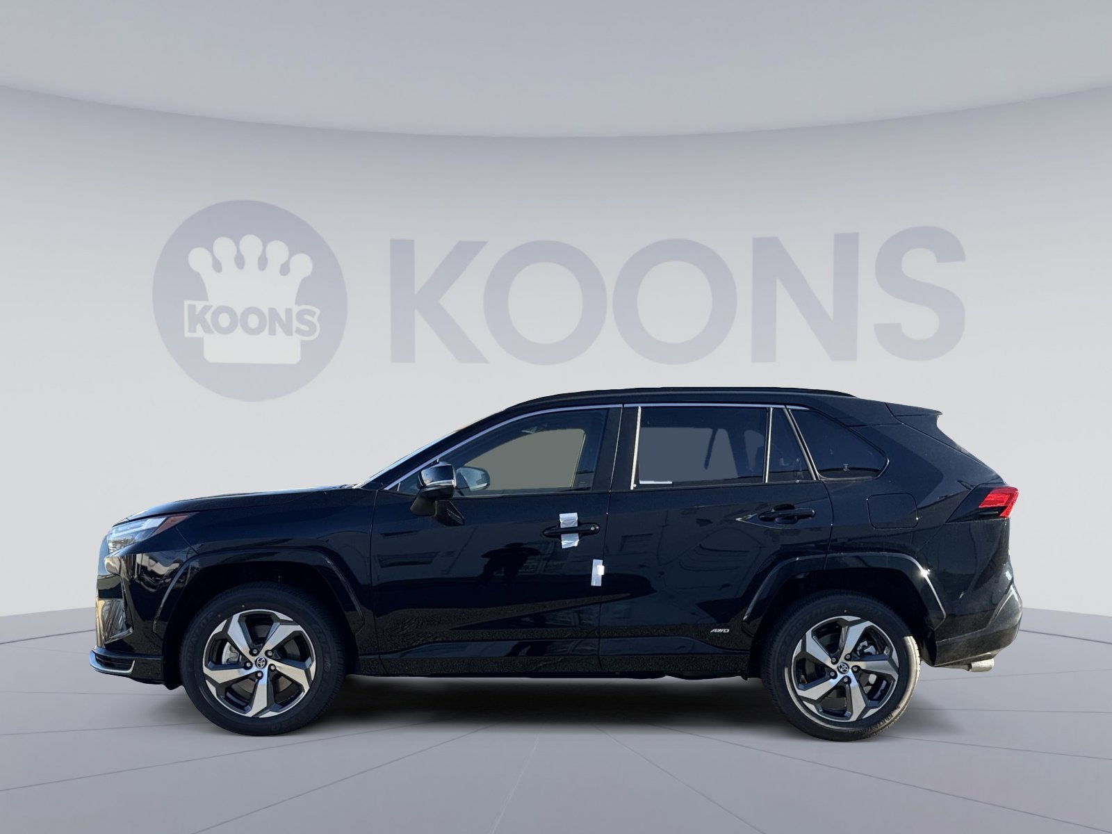 2025 Toyota RAV4 Plug-In Hybrid SE