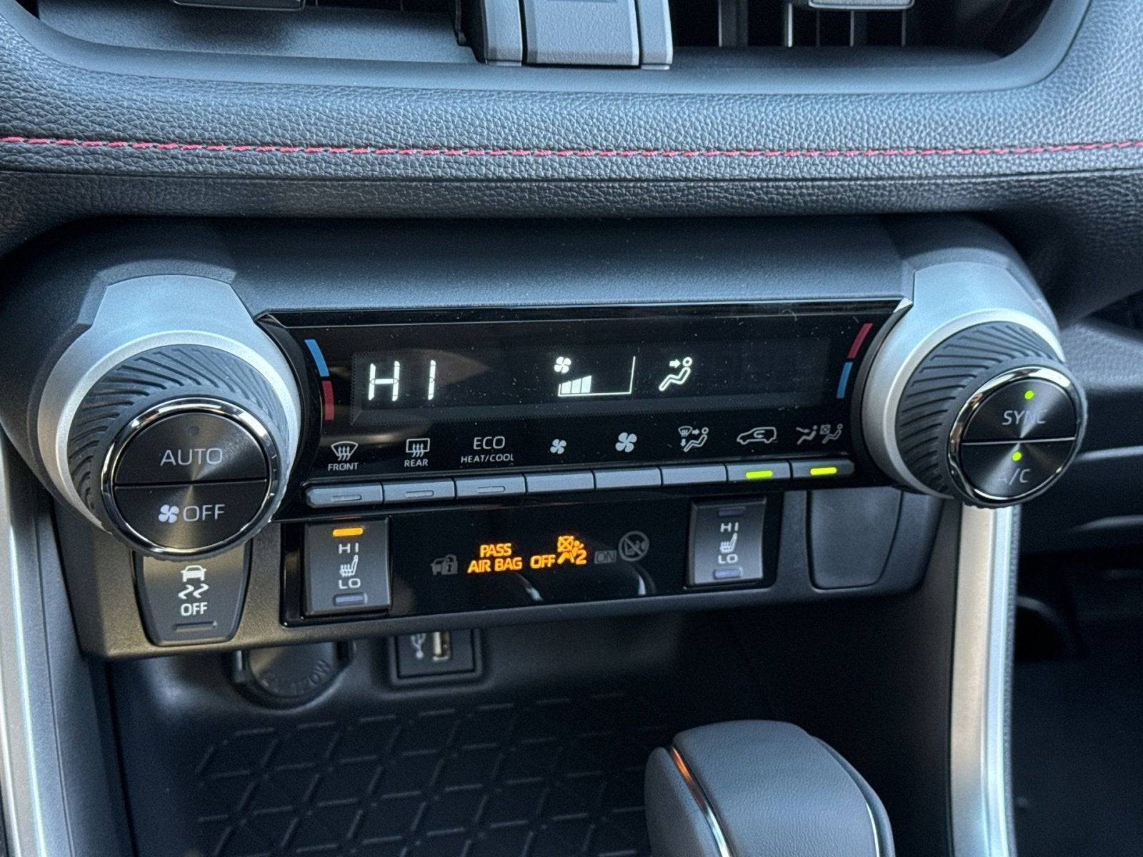 2025 Toyota RAV4 Plug-In Hybrid SE