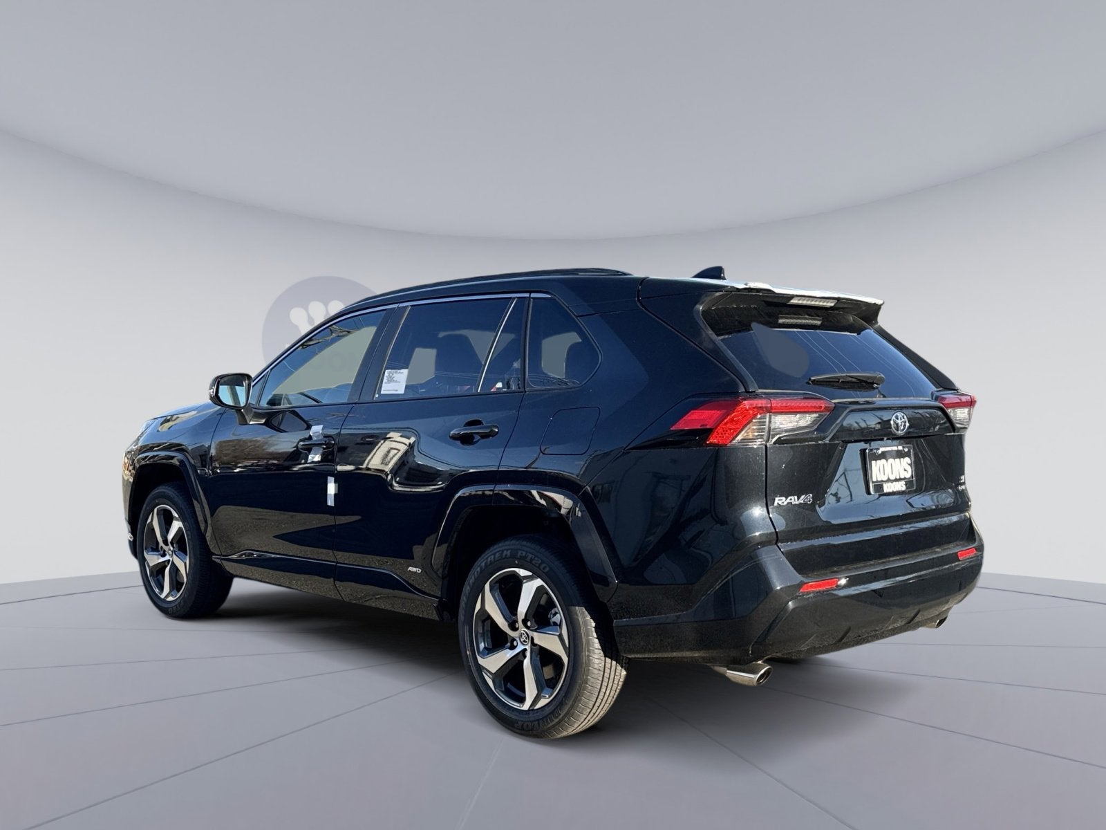 2025 Toyota RAV4 Plug-In Hybrid SE