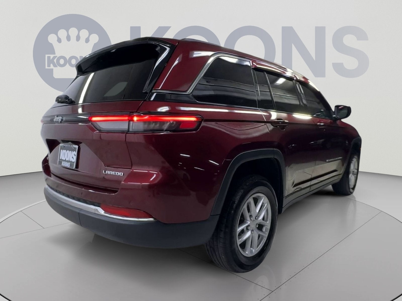 2025 Jeep Grand Cherokee Laredo
