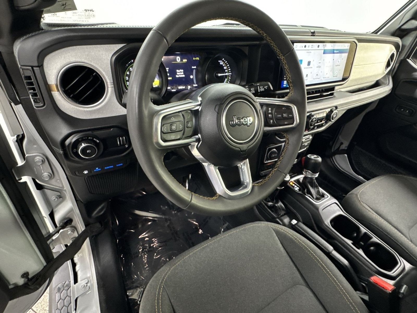 2024 Jeep Wrangler Sahara 4xe