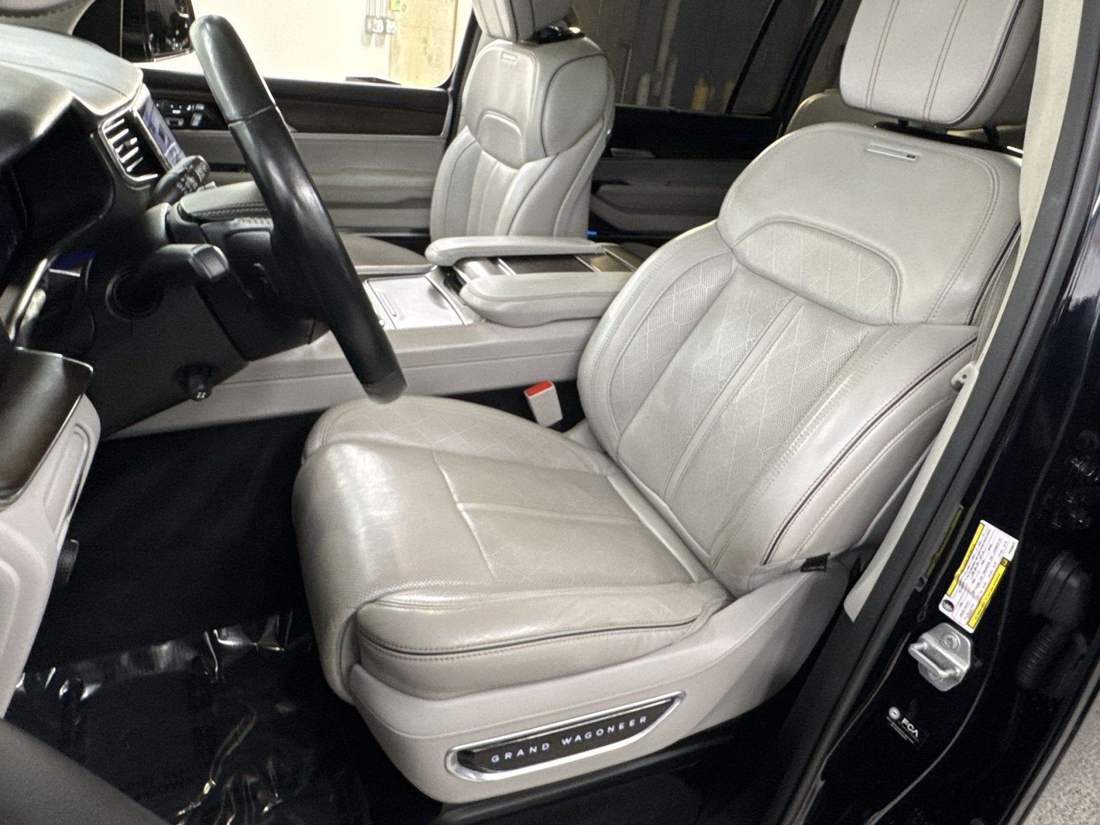 2023 Jeep Grand Wagoneer Series II