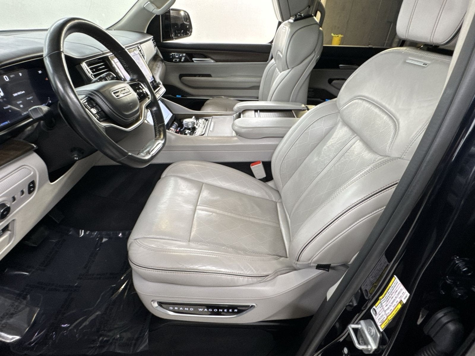 2023 Jeep Grand Wagoneer Series II