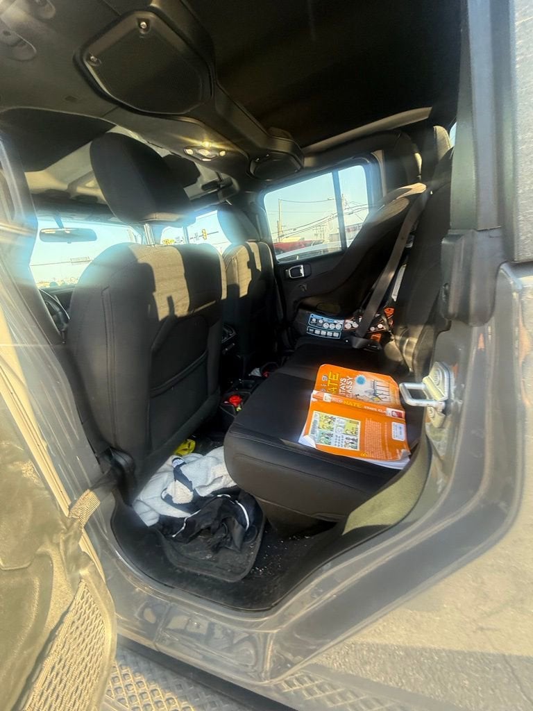 2020 Jeep Gladiator Sport