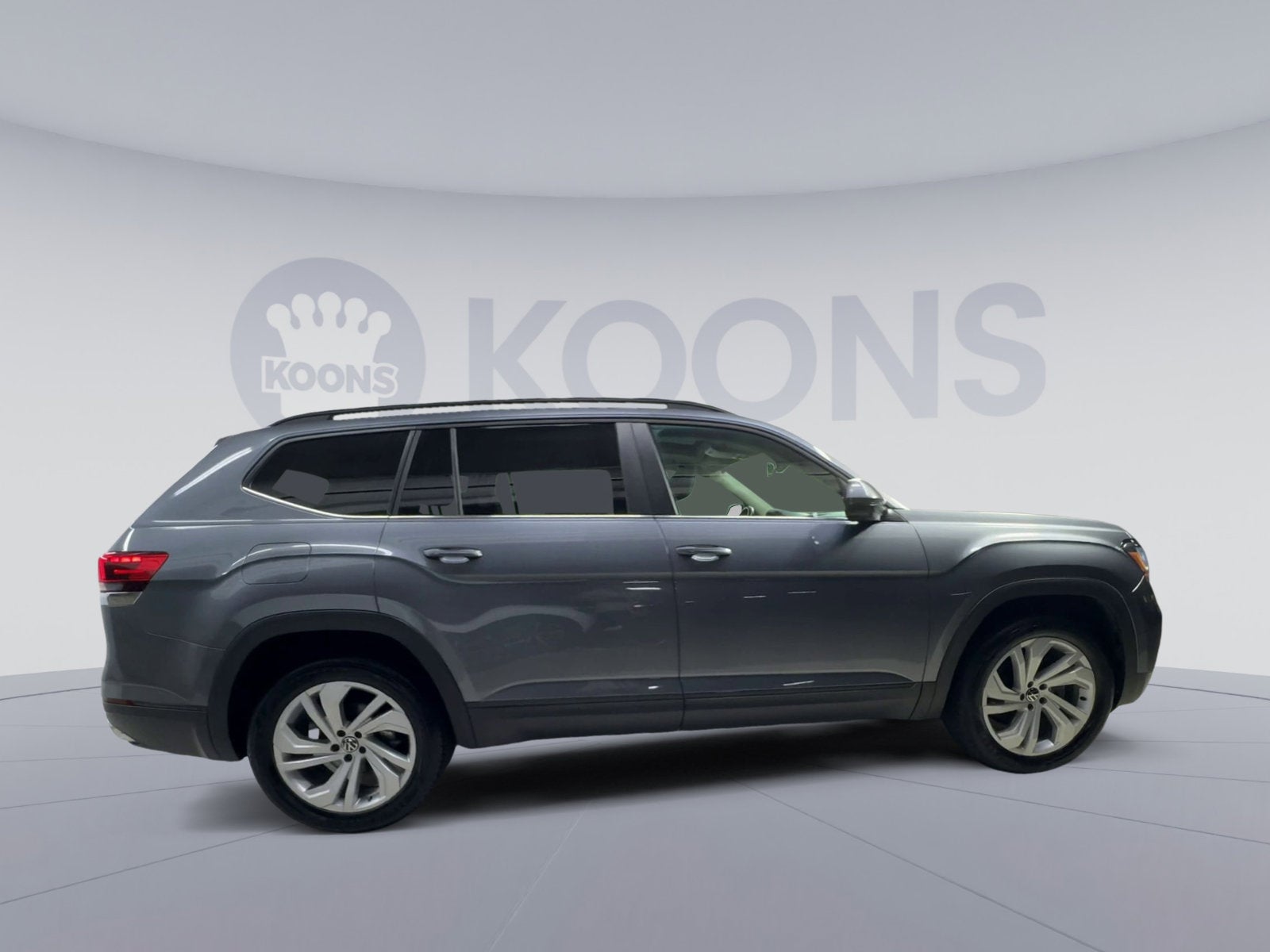 2022 Volkswagen Atlas 3.6L V6 SE w/Technology