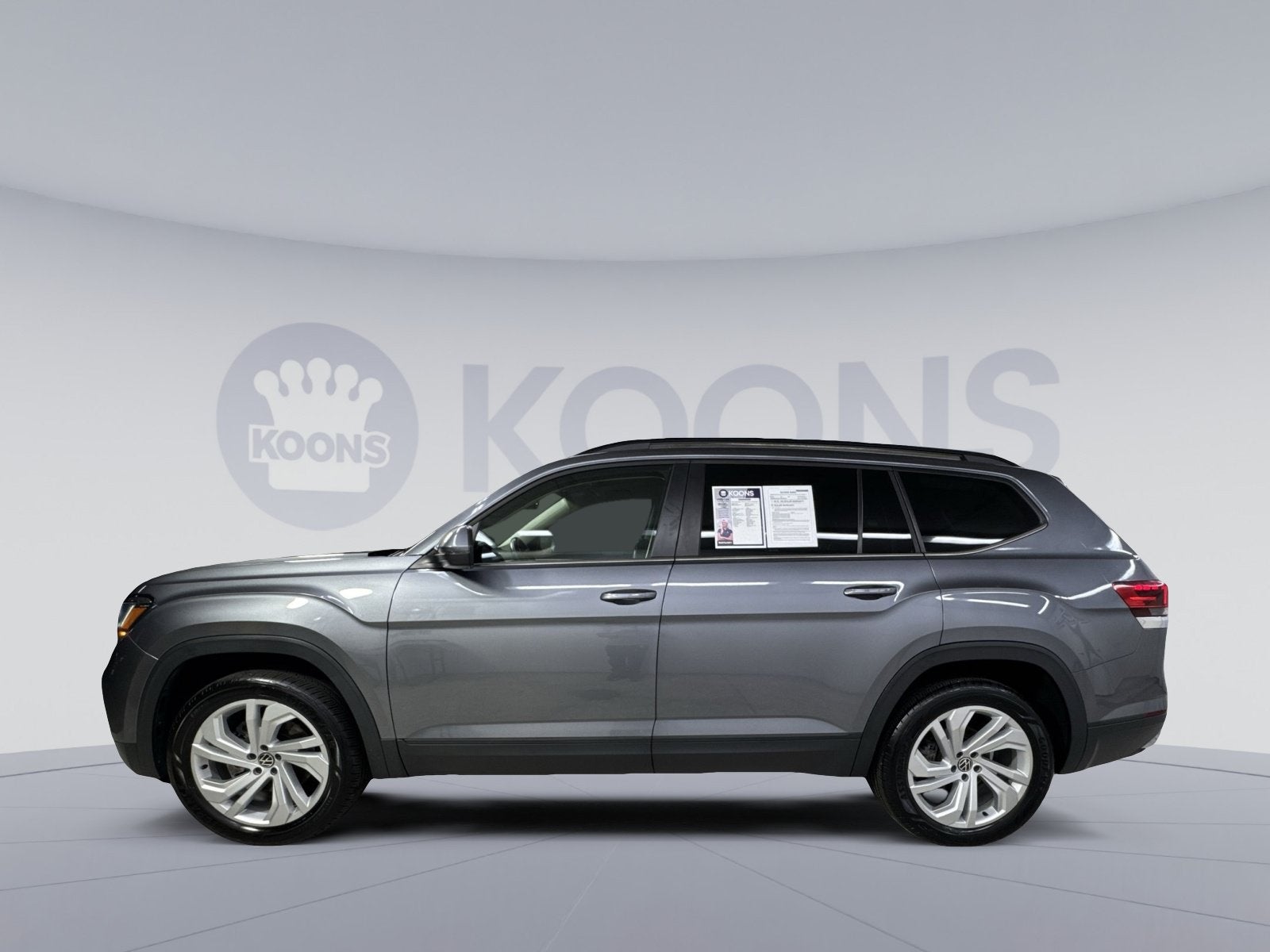 2022 Volkswagen Atlas 3.6L V6 SE w/Technology