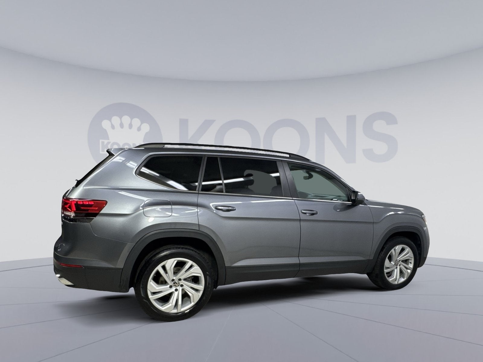 2022 Volkswagen Atlas 3.6L V6 SE w/Technology