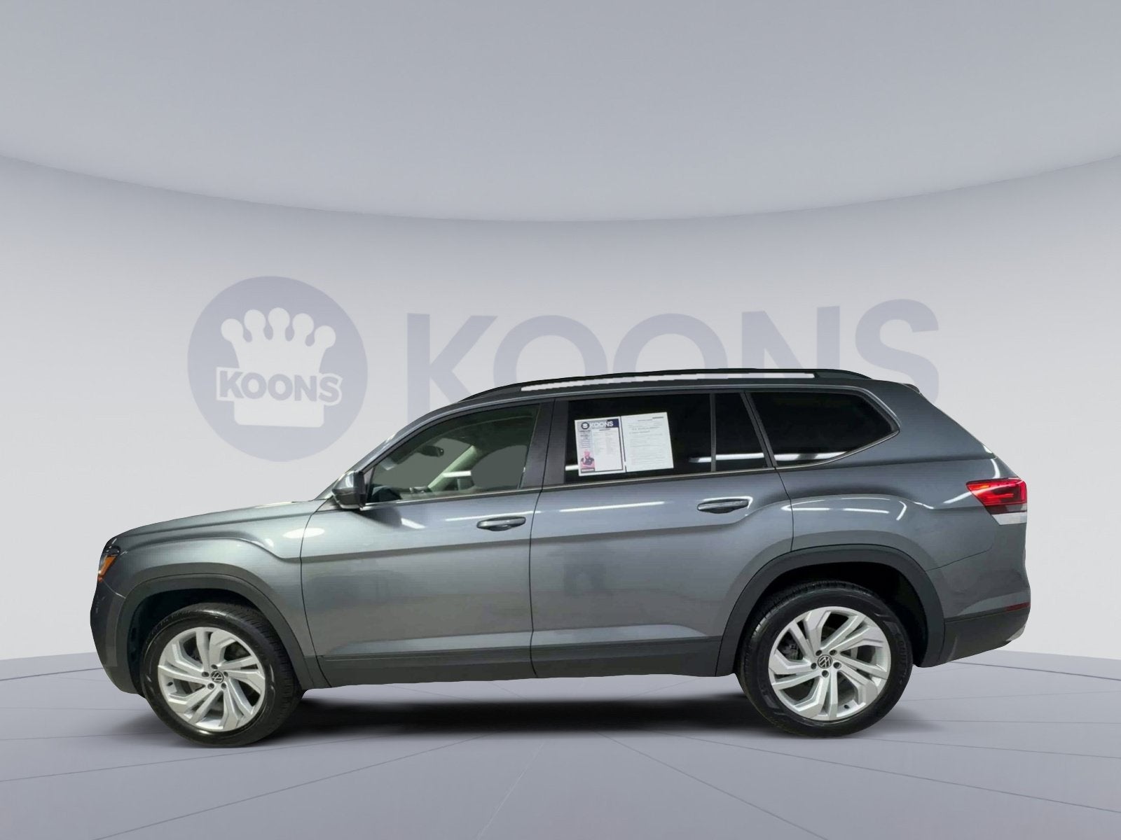 2022 Volkswagen Atlas 3.6L V6 SE w/Technology