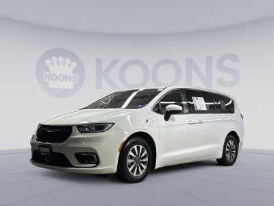 2023 Chrysler Pacifica Hybrid Touring L
