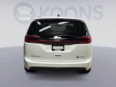 2023 Chrysler Pacifica Hybrid Touring L