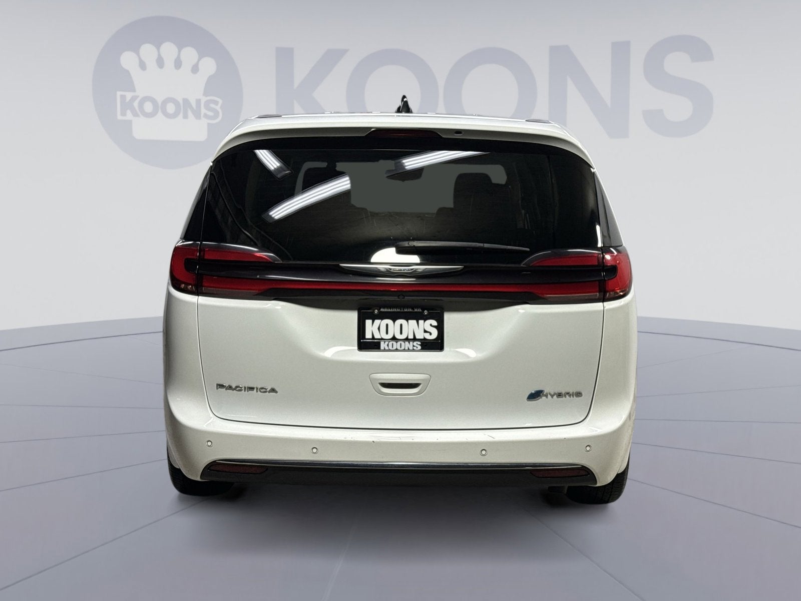 2023 Chrysler Pacifica Hybrid Touring L