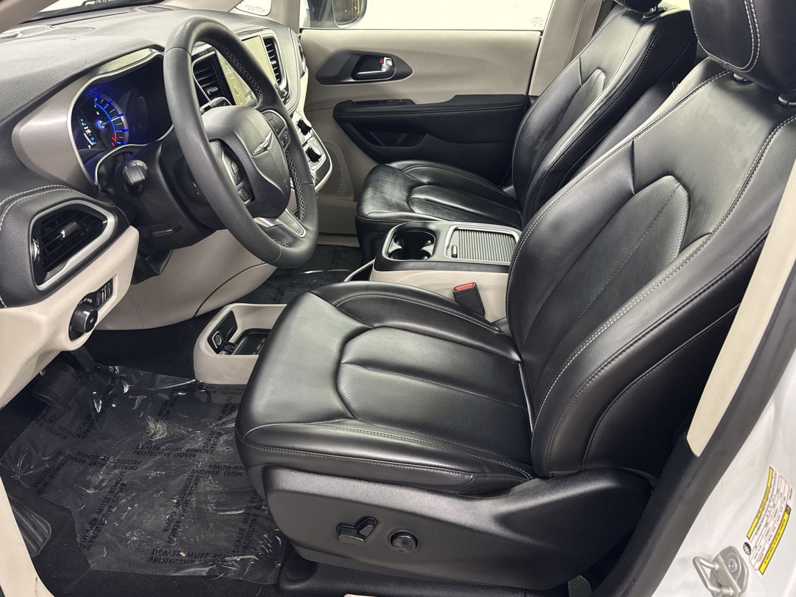 2023 Chrysler Pacifica Hybrid Touring L
