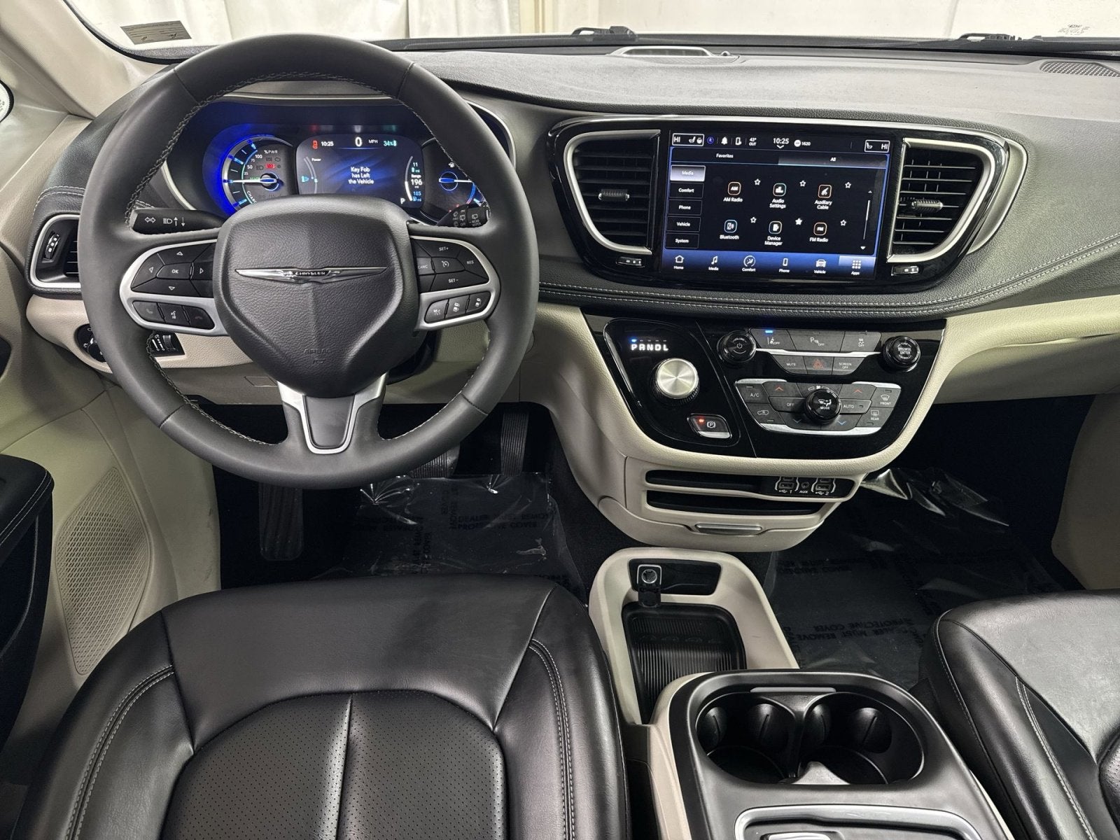 2023 Chrysler Pacifica Hybrid Touring L