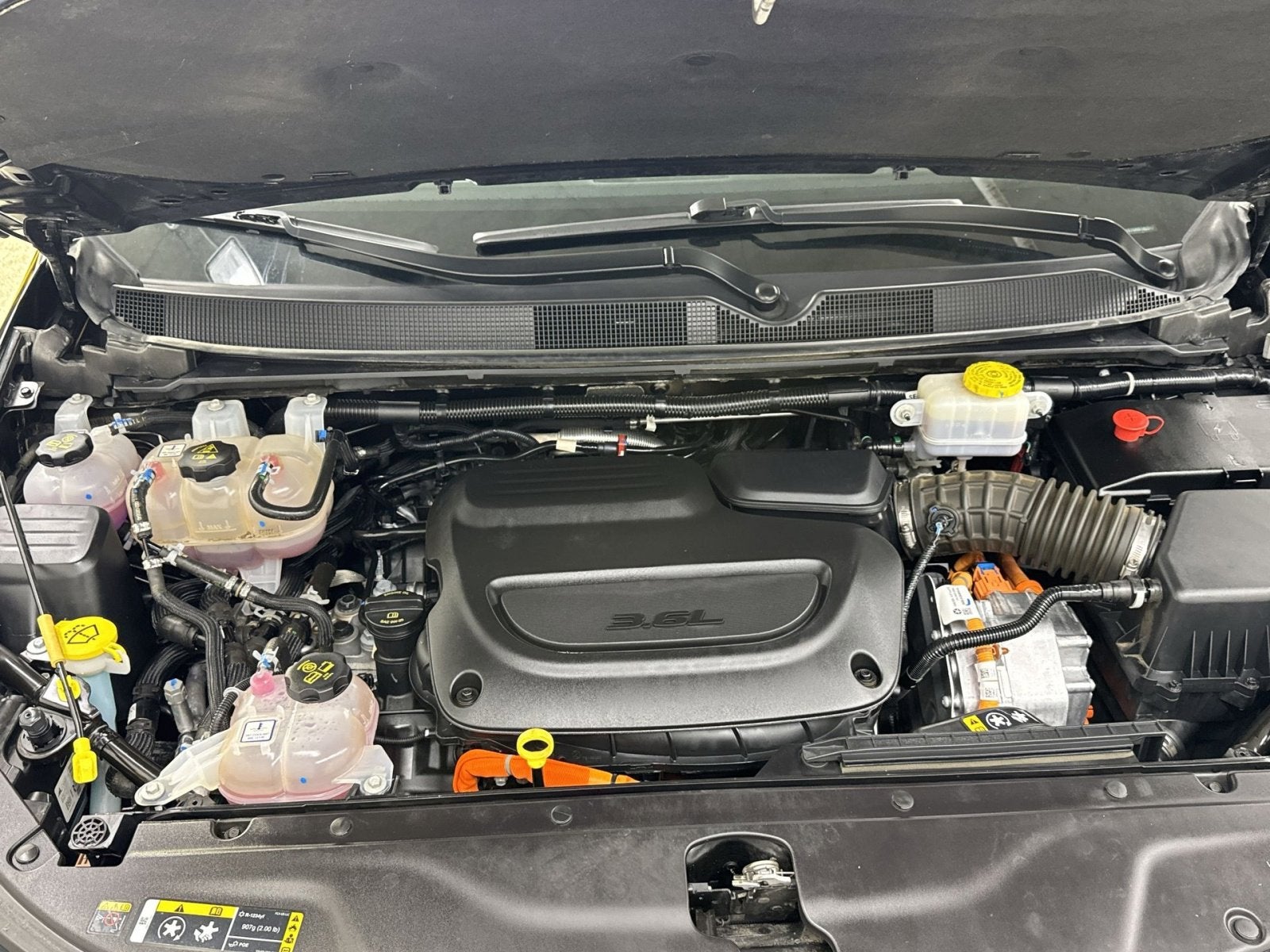 2024 Chrysler Pacifica Hybrid Select