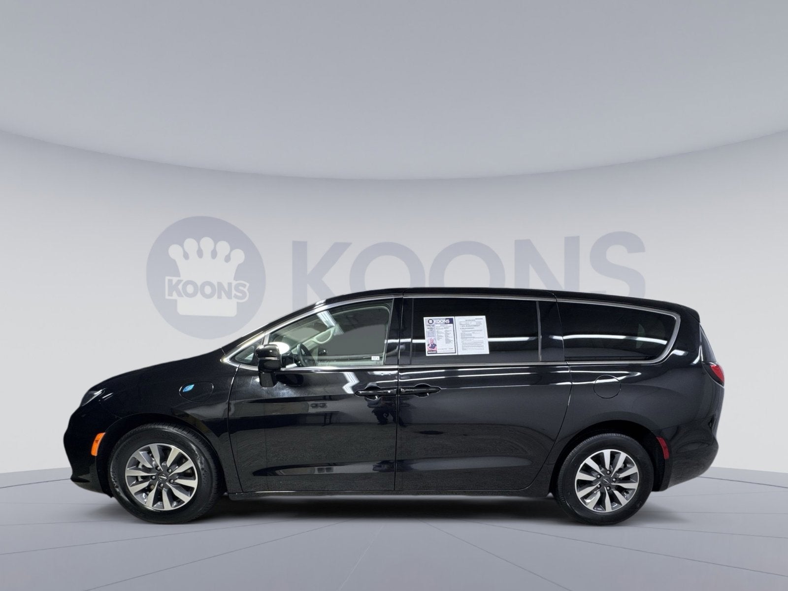 2024 Chrysler Pacifica Hybrid Select