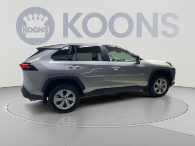 2025 Toyota RAV4 LE