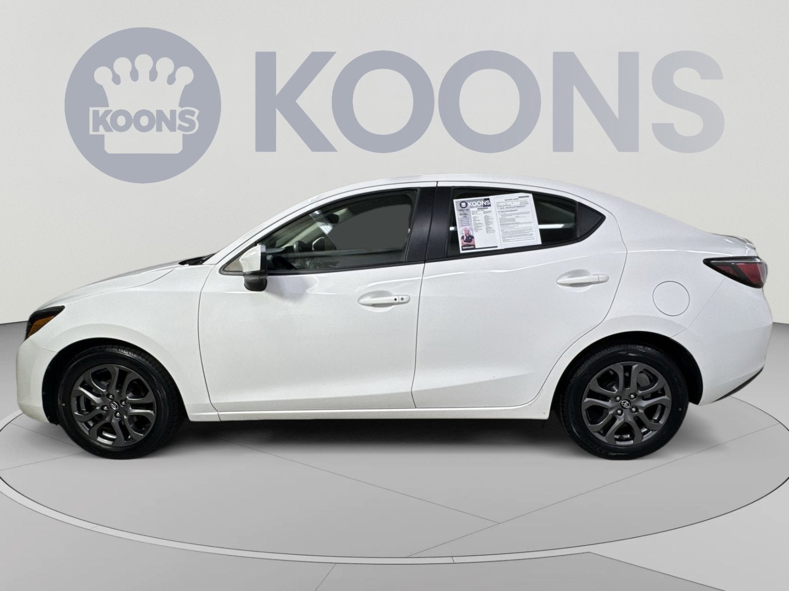 2019 Toyota Yaris LE