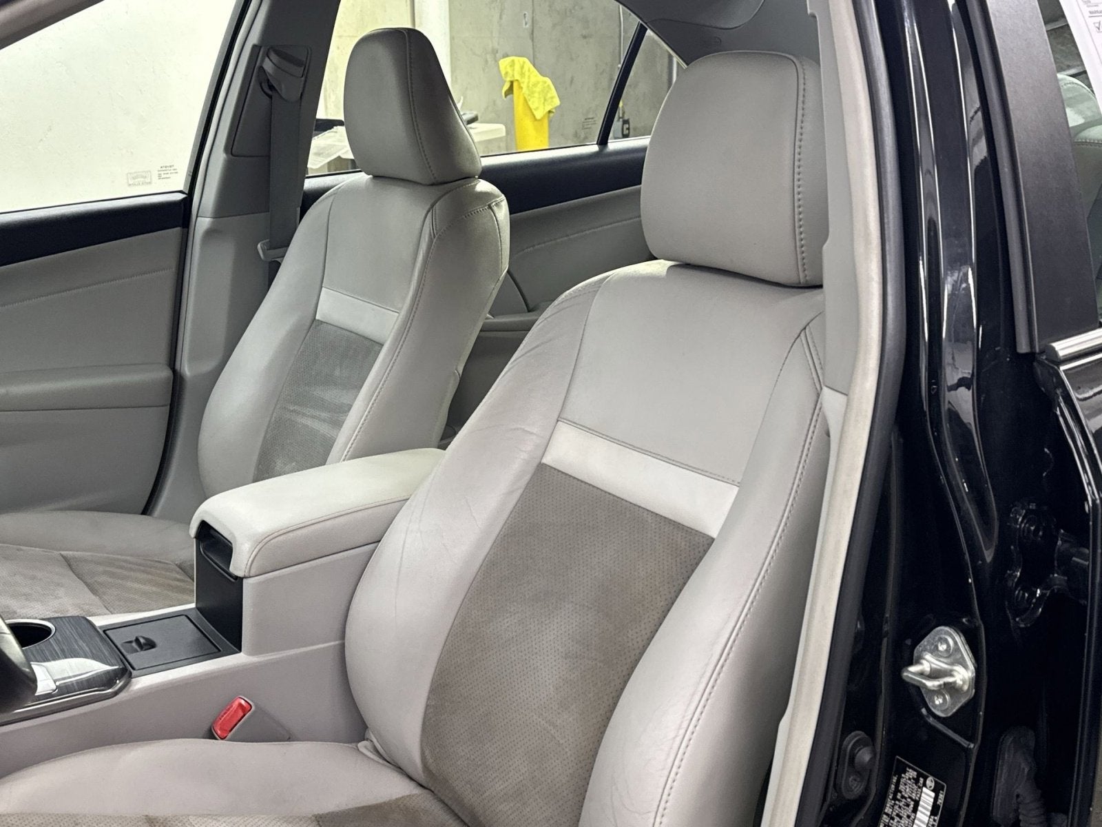 2014 Toyota Camry Hybrid LE