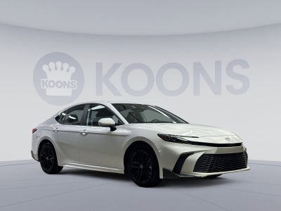 2025 Toyota Camry SE