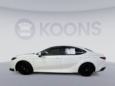 2025 Toyota Camry SE