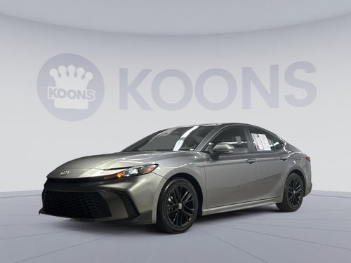 2025 Toyota Camry SE