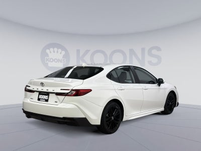2025 Toyota Camry SE
