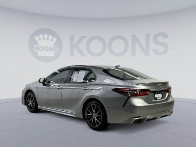 2022 Toyota Camry SE