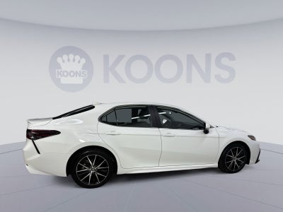 2024 Toyota Camry SE