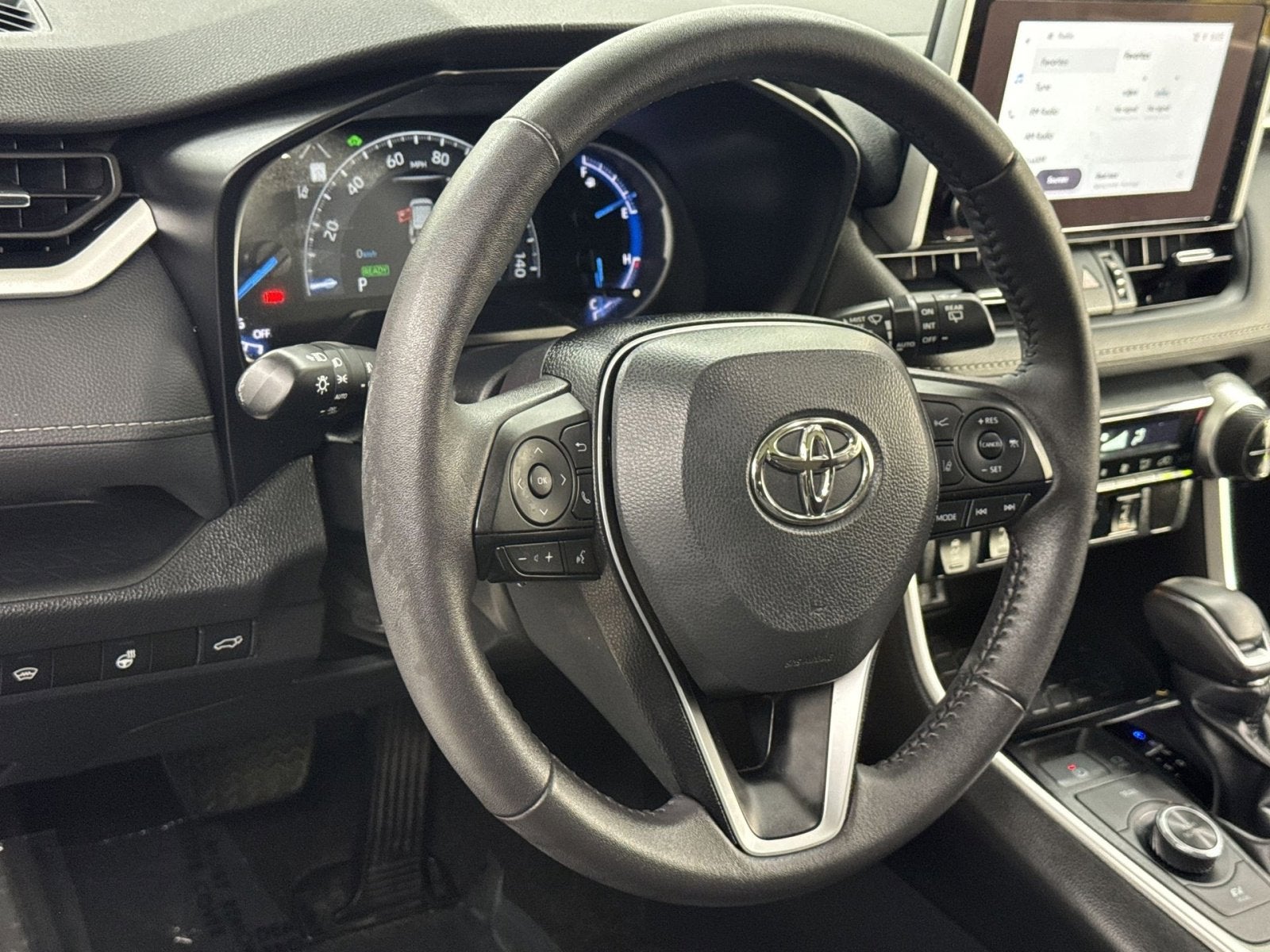 2023 Toyota RAV4 Hybrid XLE Premium