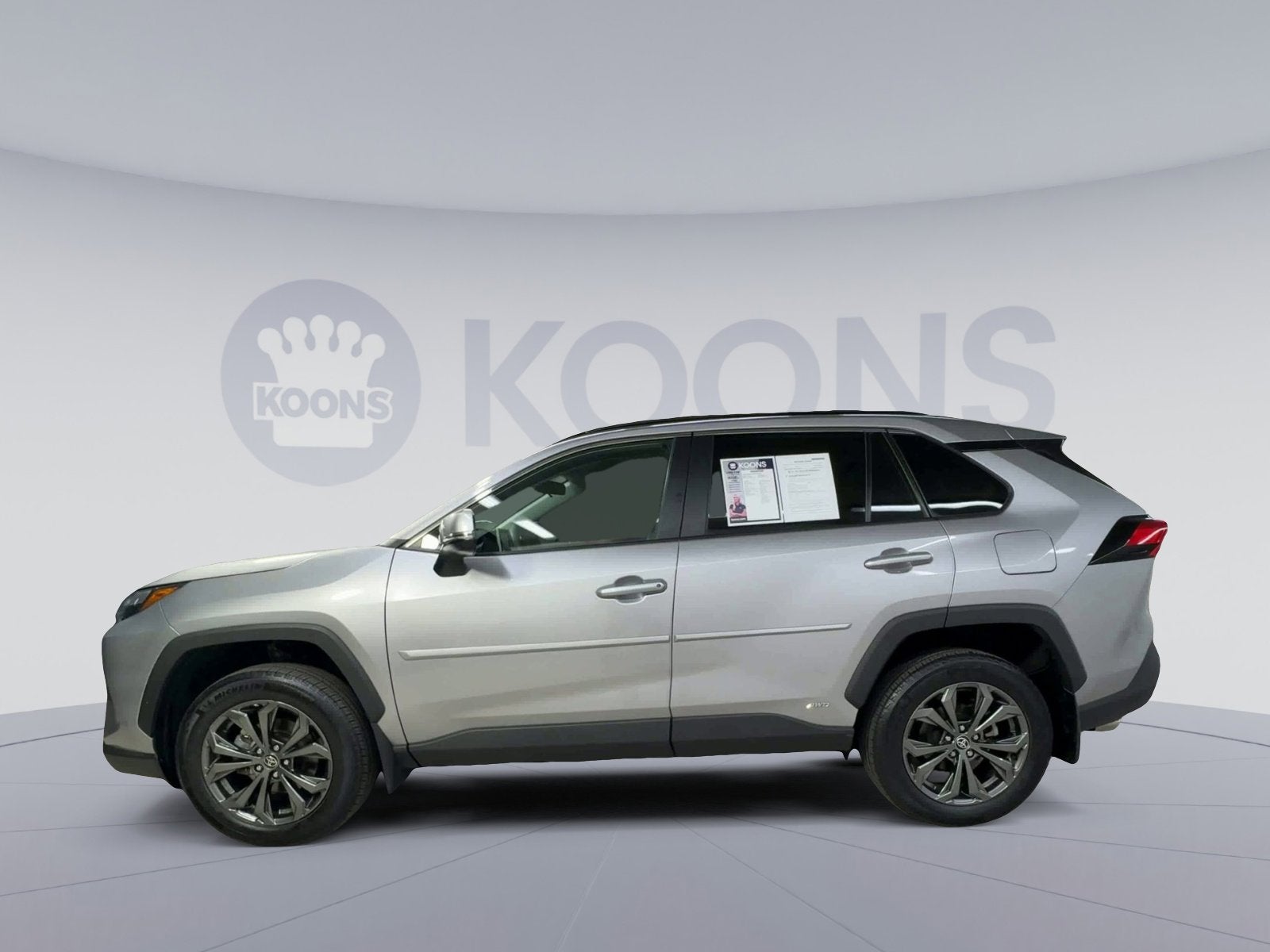 2023 Toyota RAV4 Hybrid XLE Premium
