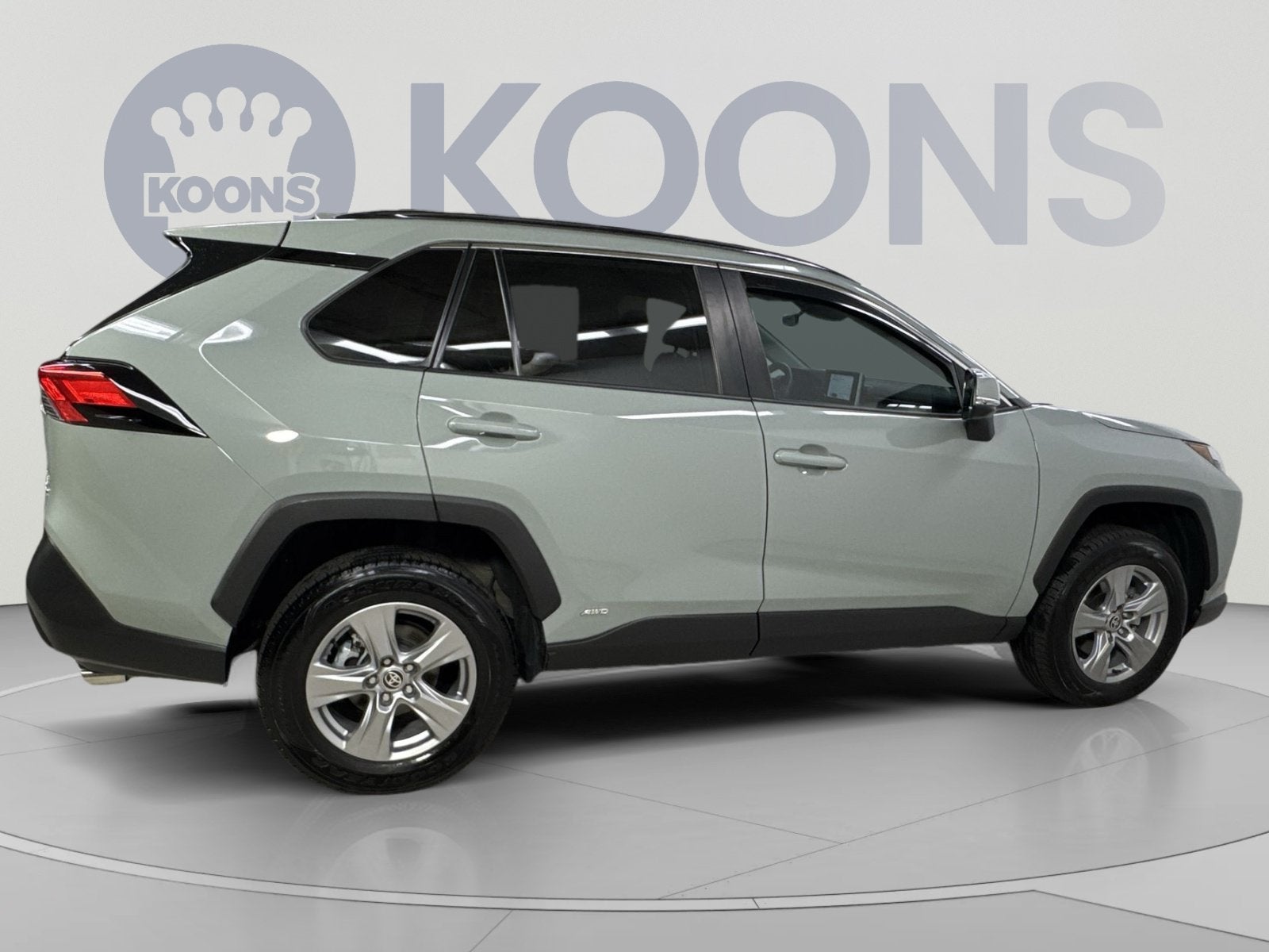 2023 Toyota RAV4 Hybrid XLE
