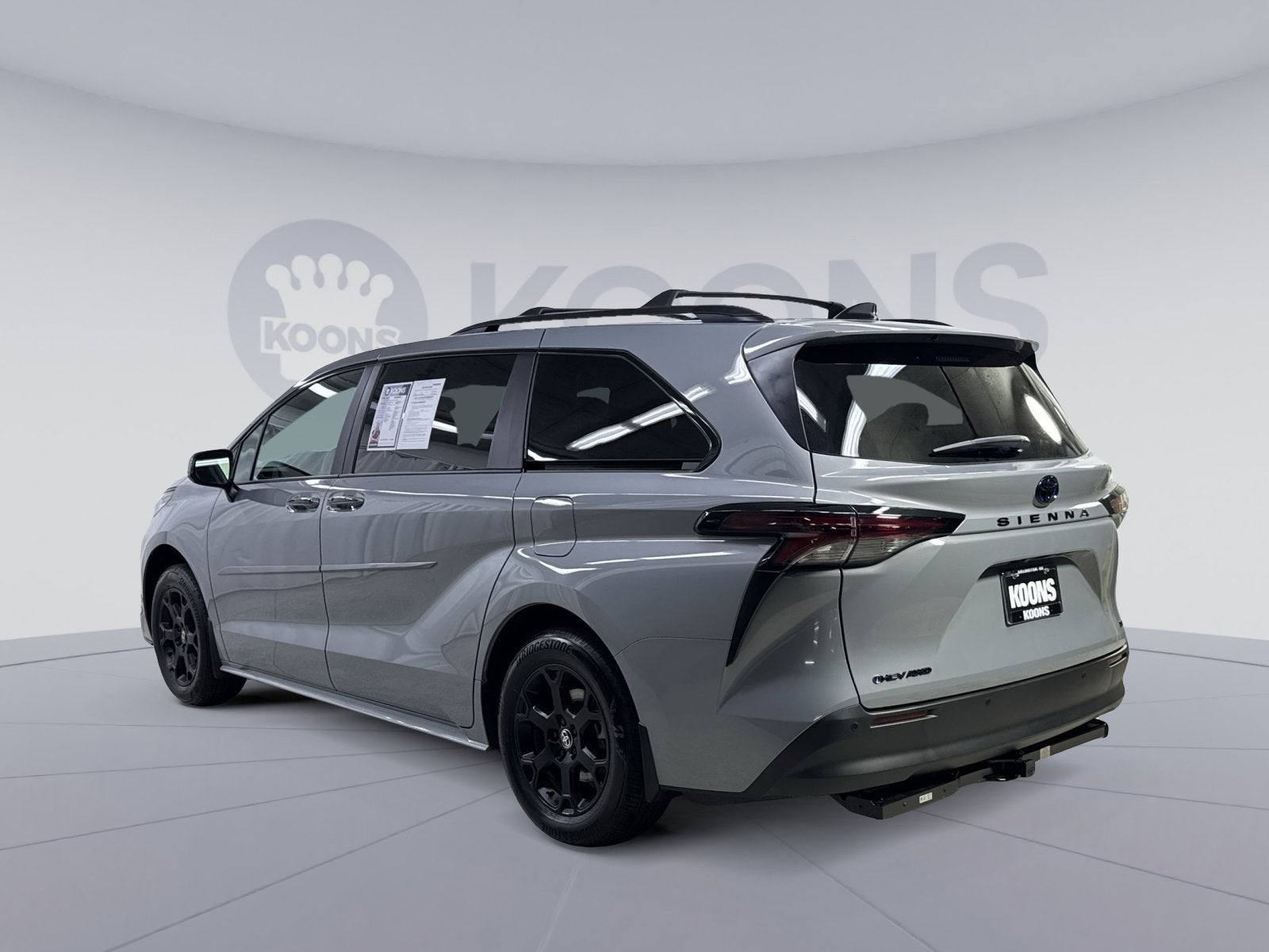 2025 Toyota Sienna Woodland Edition