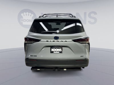 2025 Toyota Sienna Woodland Edition