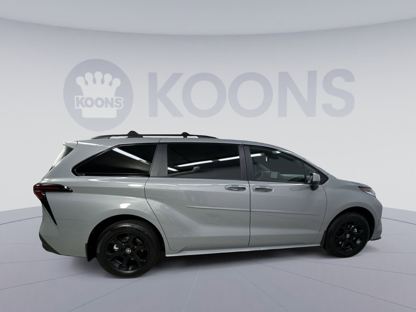 2025 Toyota Sienna Woodland Edition